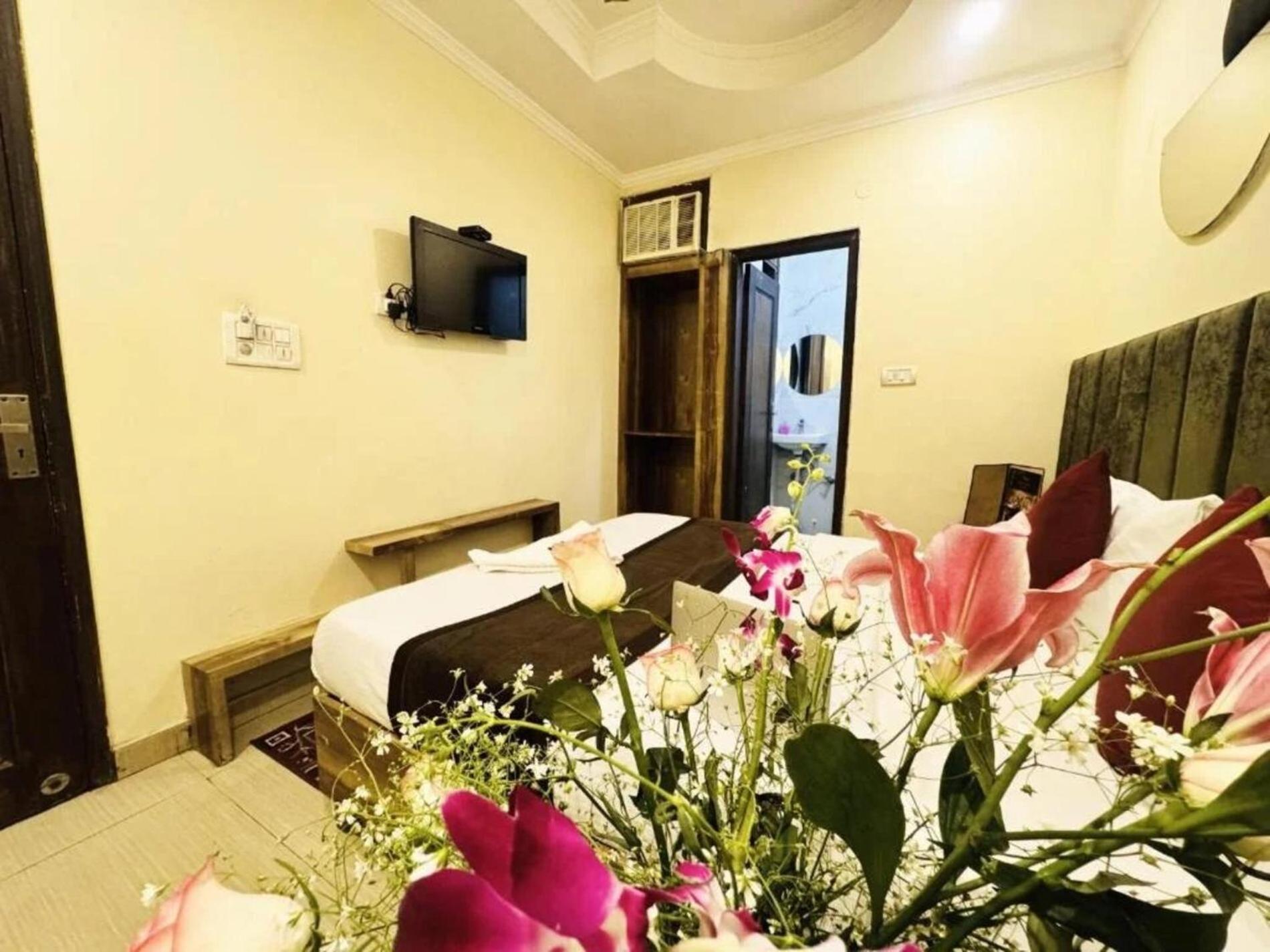 Hotel Jai Balag Railway Station New Delhi